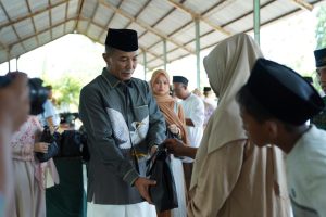 Pangdam XIV/Hsn Serahkan Puluhan Hewan Qurban, Harap Beri Kebahagiaan Pada Masyarakat Sekitar | NEWS TV