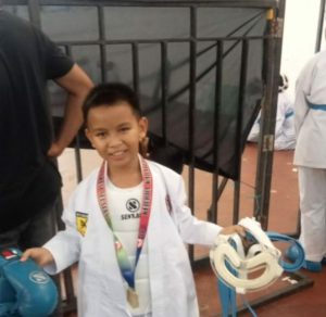 MUH,ADYA FAHRASA ASAL PINRANG RAIH 2 MEDALI EMAS KARATEKA | NEWS TV