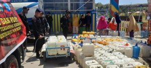 DAMPAK EL NINO DI KOTA MAKASSSAR, BRIMOB SULSEL DAN PDAM KOTA MAKASSAR KOLABORASI SALURKAN AIR BERSIH KE MASYARAKAT | NEWS TV